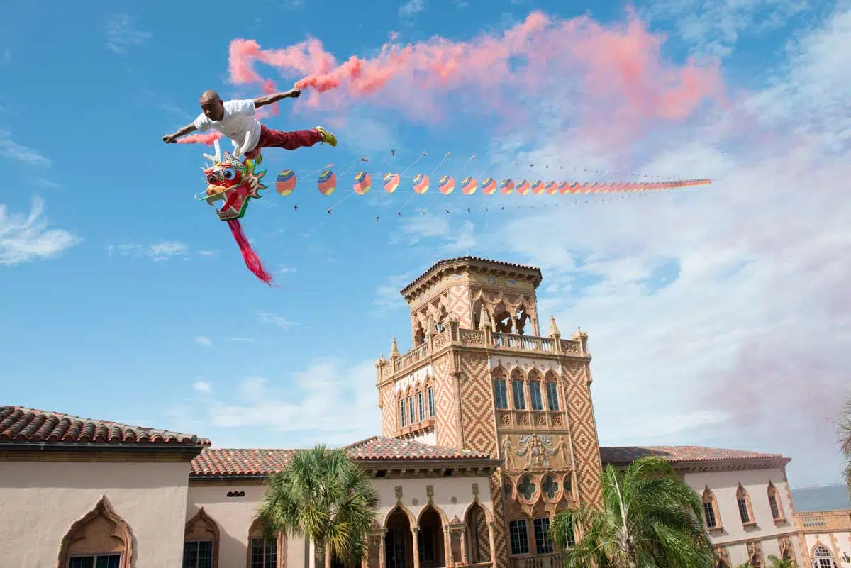 Li Wei - Flying over Ringling